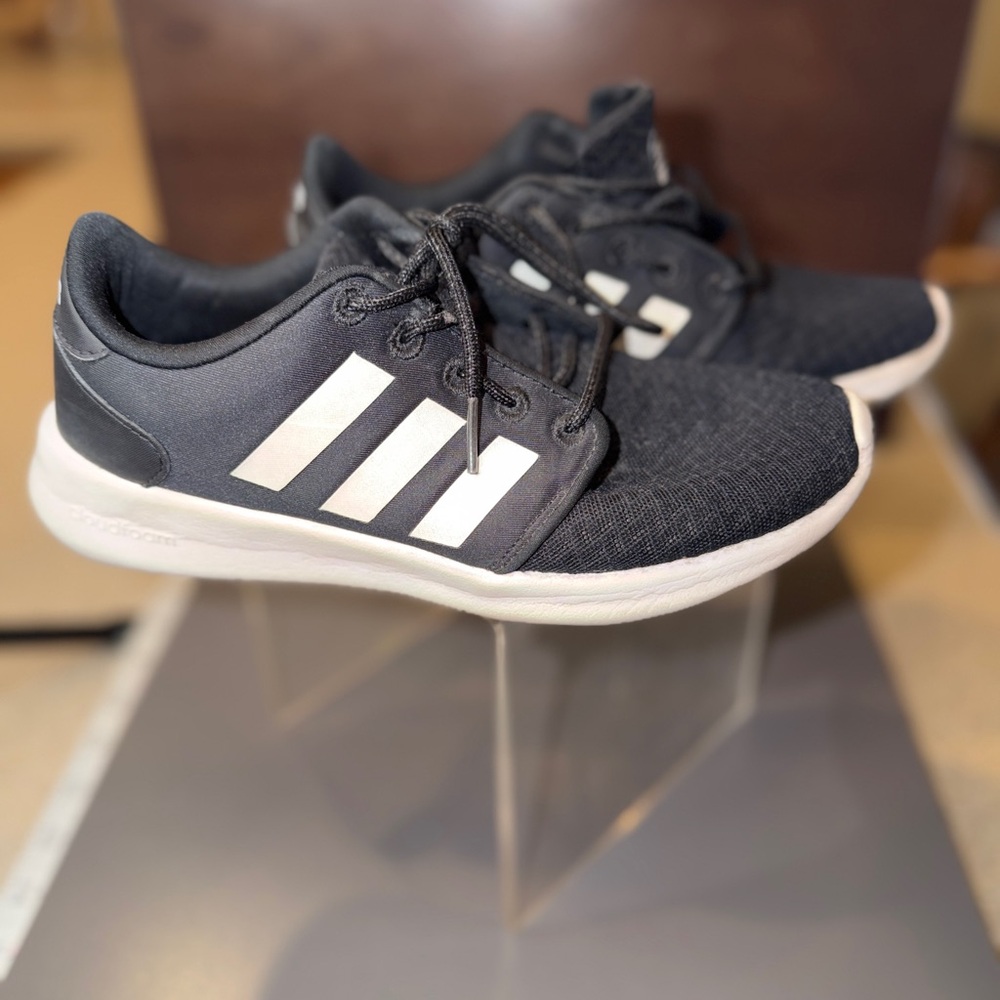 Adidas QT Racer Running Shoes